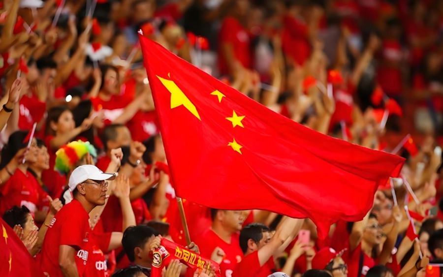解说席背后的数据笔记:苏晓岚如何用复盘习惯理解版本节奏